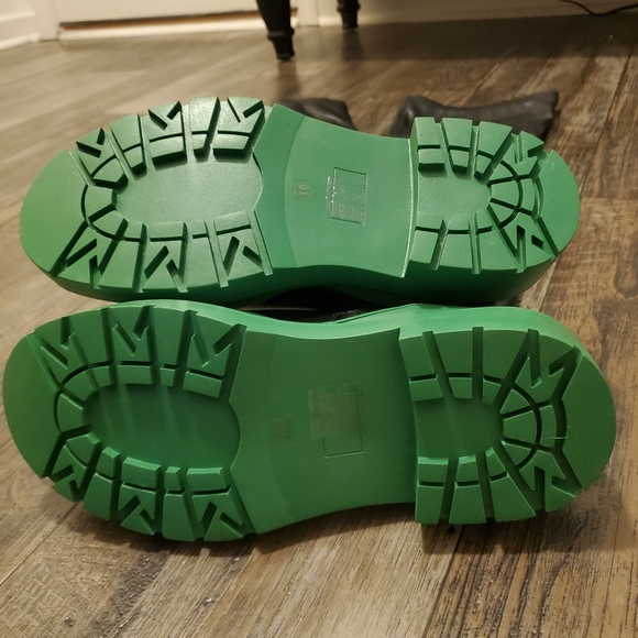 Thigh-High Boots - Picture 4 of 5